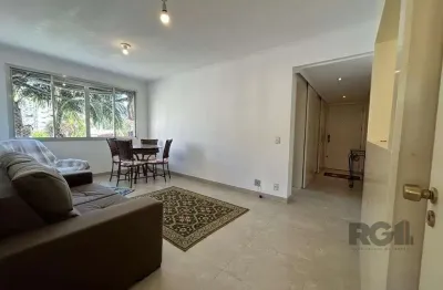 Apartamento de 72m² com 2 dormitórios, no bairro no bairro mont serrat.