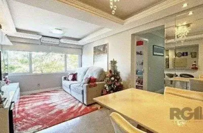Apartamento de 2 dormitórios, 1 suíte e 1 vaga de garagem coberta e escriturada no bairro floresta
