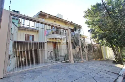 Casa para venda - 250m², 3 dormitórios, sendo 1 suites, teresópolis