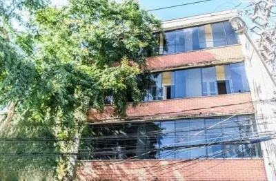 Apartamento com 03 dormitórios no bairro rio branco de porto alegre