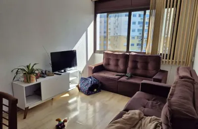 Apartamento com 2 quartos à venda na Avenida Bento Gonçalves, 1617, Santo Antônio, Porto Alegre