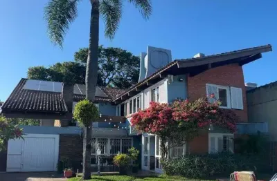Casa com 4 quartos à venda na Rua Catumbi, 388, Medianeira, Porto Alegre