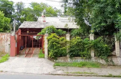Casa para venda com 3 dormitórios, sendo 2 suites e 3 vagas no bairro belém novo