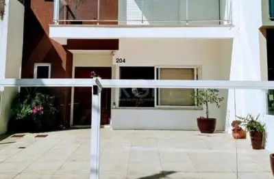 Casa para venda - 173.43m², 3 dormitórios, sendo 3 suites, 2 vagas - hípica