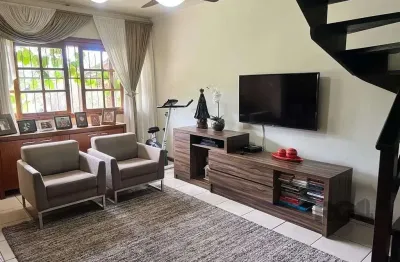 Casa com 3 quartos à venda na Avenida Emílio Schlabitz Neto, 139, Morro Santana, Porto Alegre