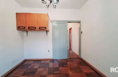 Apartamento com 3 dormitórios, 1 vaga coberta, no bairro petrópolis, em porto alegre, rs