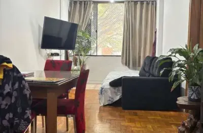 Apartamento 3 dormitórios com 84 metros privativos no bairro menino deus.