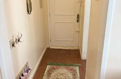 Apartamento de 2 quartos no bairro rio branco em porto alegre