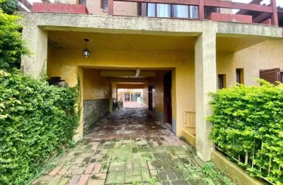 Casa com 3 quartos à venda na Rua Agulhas Negras, 41, Coronel Aparício Borges, Porto Alegre