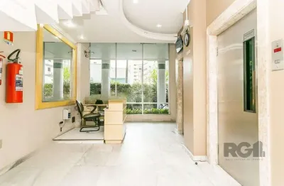 Apartamento com 3 quartos à venda na Rua Duque de Caxias, 925, Centro, Porto Alegre