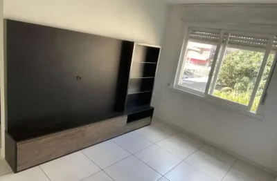Apartamento com 01 quarto e 01 vaga escriturada no bairro jardim do salso