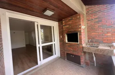 Apartamento com 2 dormitórios, sendo 1 suíte, 1 vaga, no petrópolis, poa, rs