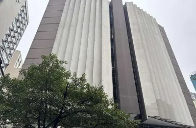 Barracão / Galpão / Depósito à venda na Avenida Borges de Medeiros, 659, Centro Histórico, Porto Alegre