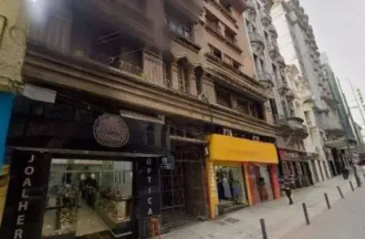 Barracão / Galpão / Depósito à venda na Rua Marechal Floriano Peixoto, 72, Centro Histórico, Porto Alegre