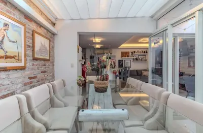 Casa com 3 quartos à venda na rua professor juvenal miler, 80, rio branco, porto alegre, 287 m2 por r$ 2.500.000