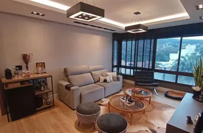 Apartamento com 3 dormitórios e 2 vagas, no bairro ipanema