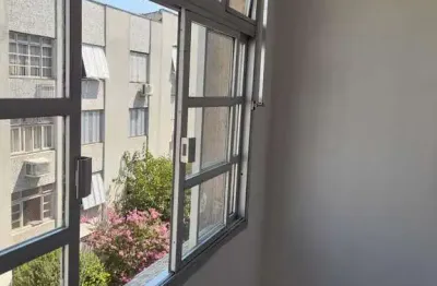Apartamento com 2 quartos à venda na Rua José de Alencar, 1373, Menino Deus, Porto Alegre