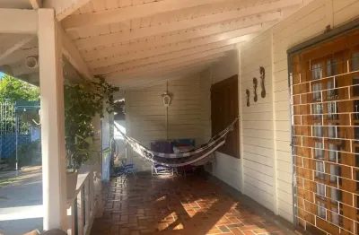 Casa com 4 quartos à venda na Rua Conselheiro Xavier da Costa, 2047, Ipanema, Porto Alegre