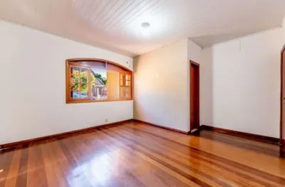 Casa com 2 quartos à venda na Rua Vidal de Negreiros, 140, Vila São José, Porto Alegre