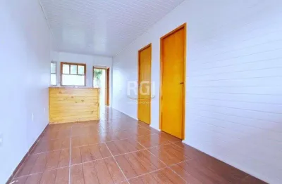 Casa com 2 quartos à venda na Praça Frederico Westphalen, 75, Cavalhada, Porto Alegre