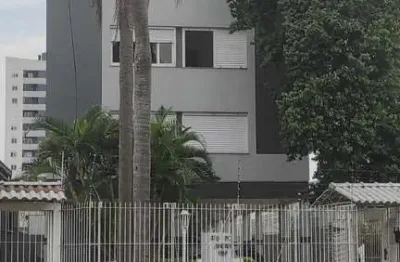 Apartamento rua dr. barcelos/ dois dormitorios/ garagem coberta