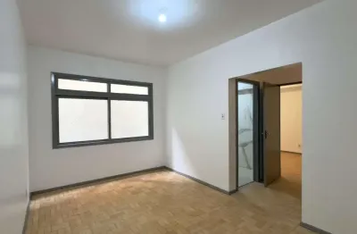 Apartamento 1 dormitório reformado no coração do centro histórico