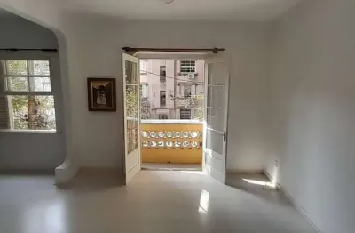 Apartamento com 2 quartos à venda na Rua Leão XIII, 137, Cidade Baixa, Porto Alegre