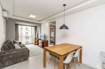Vende-se apartamento com 2 quartos (1 suíte), 62m² e 1 vaga – passo da areia