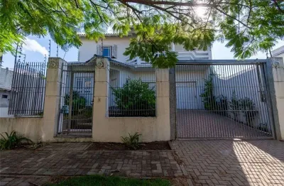 Casa com 4 quartos à venda na Rua das Bromélias, 184, Moinhos De Vento, Canoas