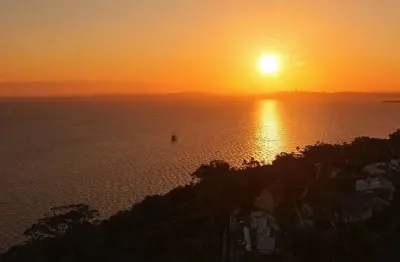 Casa em condomínio fechado com 3 quartos à venda na Rua Simão Bolívar, 915, Vila Conceição, Porto Alegre