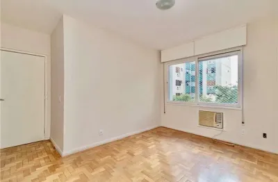 Apartamento 120 metros privativos 3 dormitórios,  Centro Histórico Porto Alegre