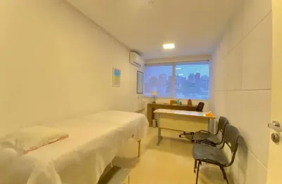 Sala comercial à venda na Rua Ramiro Barcelos, 630, Moinhos de Vento, Porto Alegre