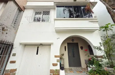 Casa com 4 quartos à venda na Rua Francisco Ferrer, 283, Rio Branco, Porto Alegre