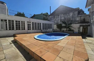 Sobrado com 3 suítes + dormitórios no térrreo | piscina | e muito mais