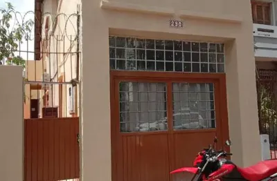 Casa com 4 quartos à venda na Rua Lopo Gonçalves, 291, Cidade Baixa, Porto Alegre