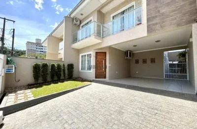Sobrado com 3 dormitórios à venda, 138m² por r$ r$ 890.000,00 – santo antônio - joinville/sc.