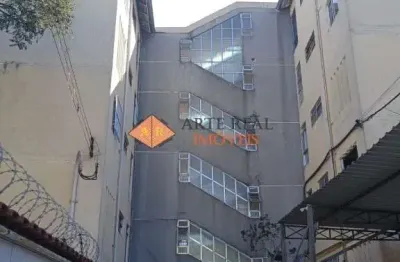 Apto grande - 03 dorms. - todo reformado - vazio - ótima localidade - vaga coberta - vazio - c/escritura