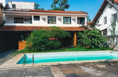 Ampla casa linear à venda na freguesia jacarepaguá, rio de janeiro-rj: 5 quartos, 2 salas, 4 banheiros, 5 vagas, 644m².