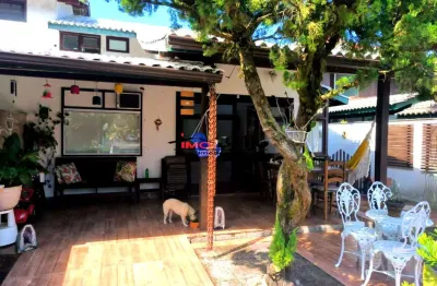 Casa em condomínio de luxo em vargem grande, rio de janeiro-rj: 3 quartos, 2 suítes, 4 banheiros, 2 vagas - 140m²