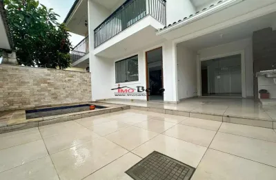 Venda de casa em condomínio com 3 quartos na freguesia, rio de janeiro - rj: 1 suíte, 1 sala, 3 banheiros, 2 vagas de garagem, 160 m².