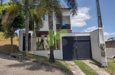 Casa com três quartos (1 suíte) a venda no alto das palmeiras!