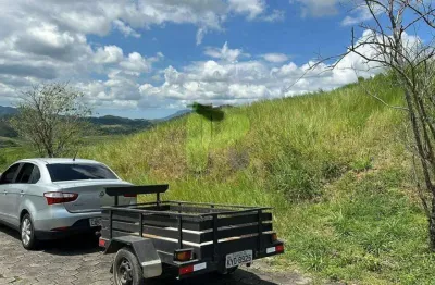 Terreno com vista deslumbrante no alto das palmeiras