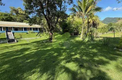 Vende-se sítio exclusivo com casa histórica e infraestrutura completa!