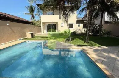 Casa aconchegante à venda, com 260 m2 de construção e 450 m2 de terreno, localizada no mirante de lagoa.