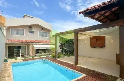 Casa com 3 quartos à venda na Rua Padre Guilherme Lago Castro, Cancela Preta, Macaé