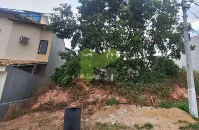 Terreno à venda na Rua São Tiago, Jardim Vitória, Macaé