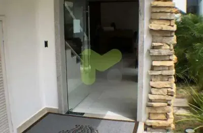 Sala comercial para alugar na Rua Acapulco, Cavaleiros, Macaé