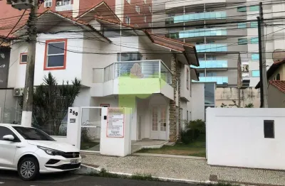 Sala comercial para alugar na Rua Acapulco, Cavaleiros, Macaé