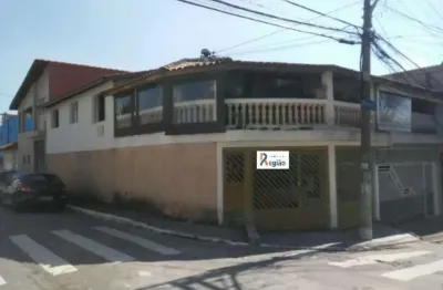 Sobrado com 3 dormitorios e 2 vagas na região da ponte rasa