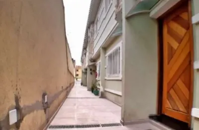 Casa em condomínio fechado com 2 quartos à venda na Rua Aquilino Vidal, 165, Penha, São Paulo